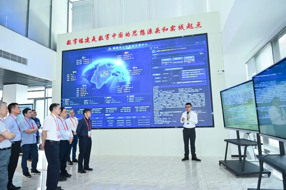 中国大学科技园联盟代表团走进福大科技园——新时期国家大学科技园建设研讨会圆满举办